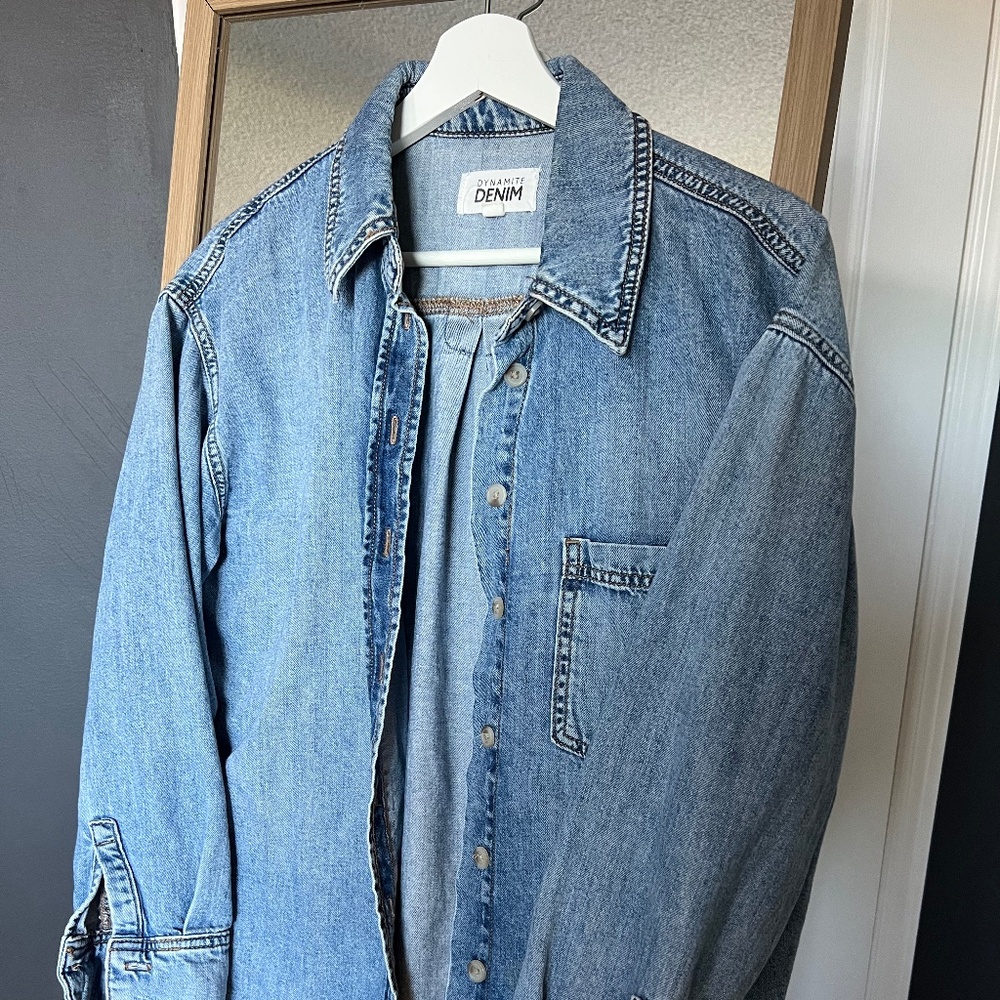 Dynamite Denim Button-Down Shirt – Size M (Loose Fit)